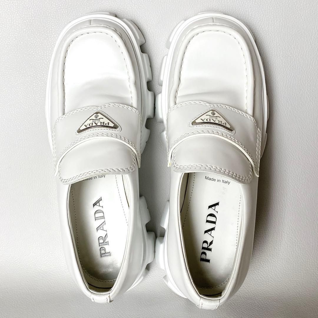 PRADA / モノリス ブラッシュドレザー ローファー 6.5 ホワイト プラダ