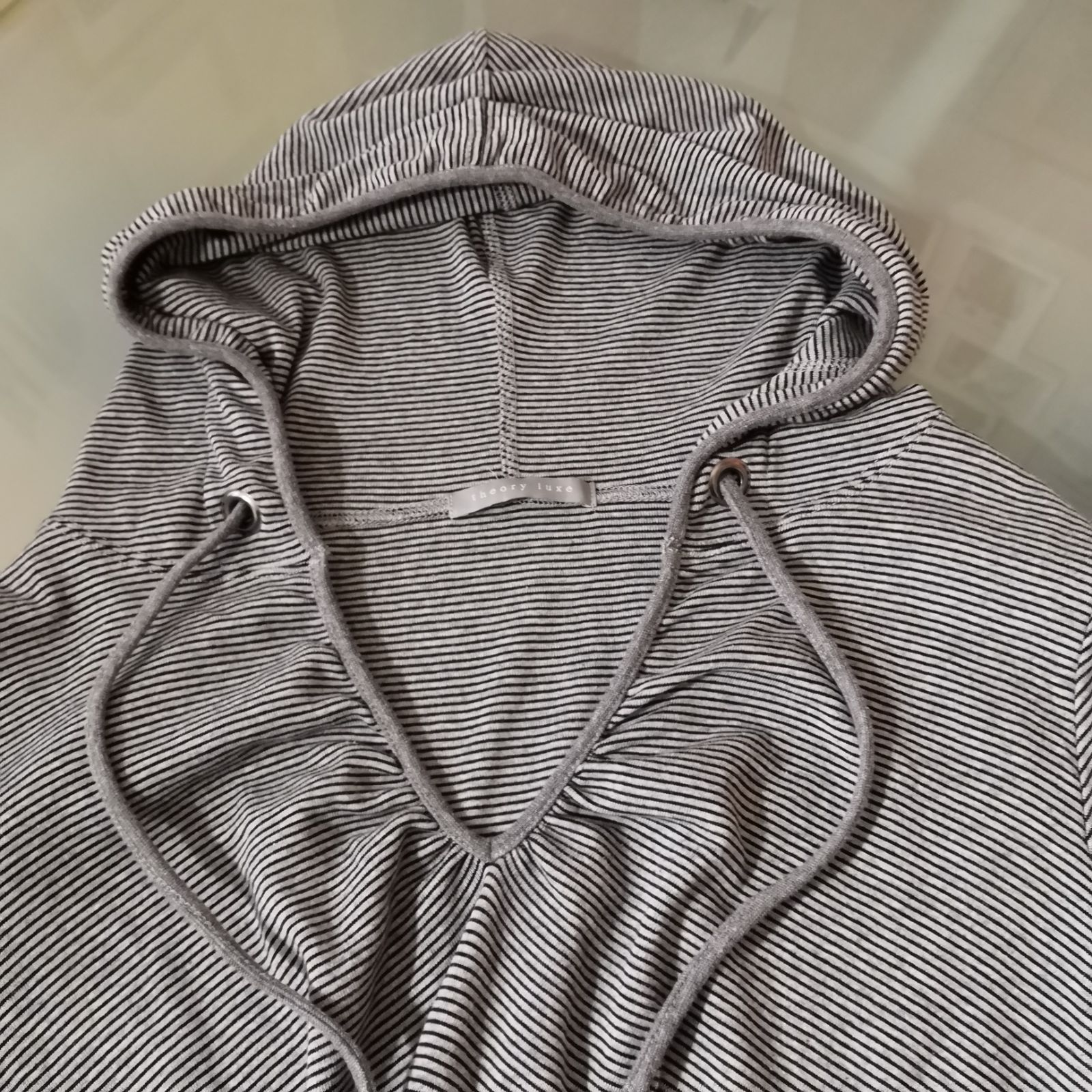 theory luxeパーカー定価3万円 theory luxe セオリーリュクス 五分袖パーカー フーディー 黒×グレー