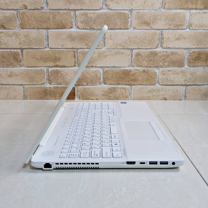 美品☆オフィス付き☆SSD爆速・初心者OK！Windows11ノートパソコン