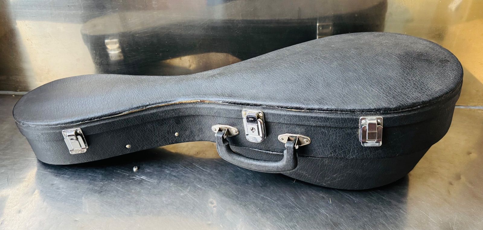 suzuki スズキ マンドリン M-150 ハードケース・鍵付き suzuki スズキ