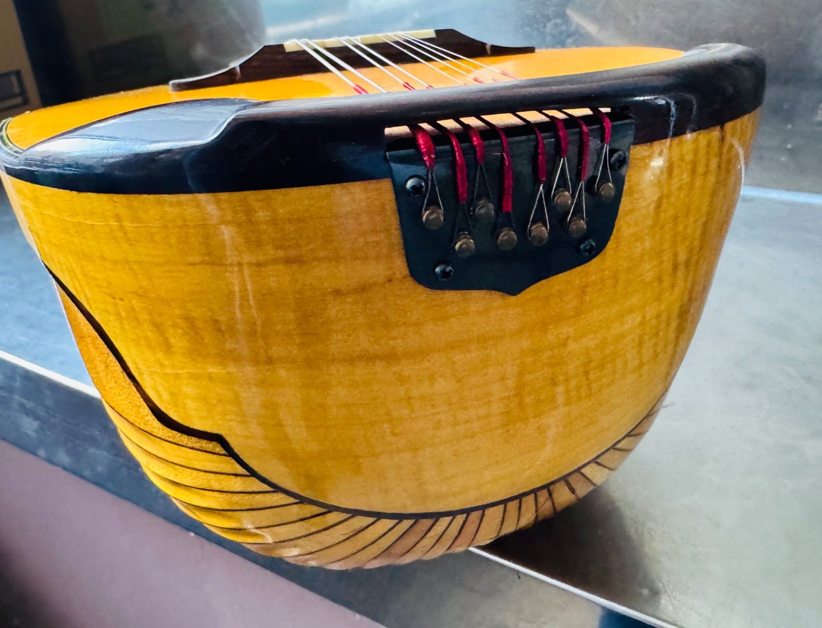 木製マンドリン 8弦 ケース付き　SUZUKI196890 ショップ 木製マンドリン 8弦 木製マンドリン 8弦 ケース付き