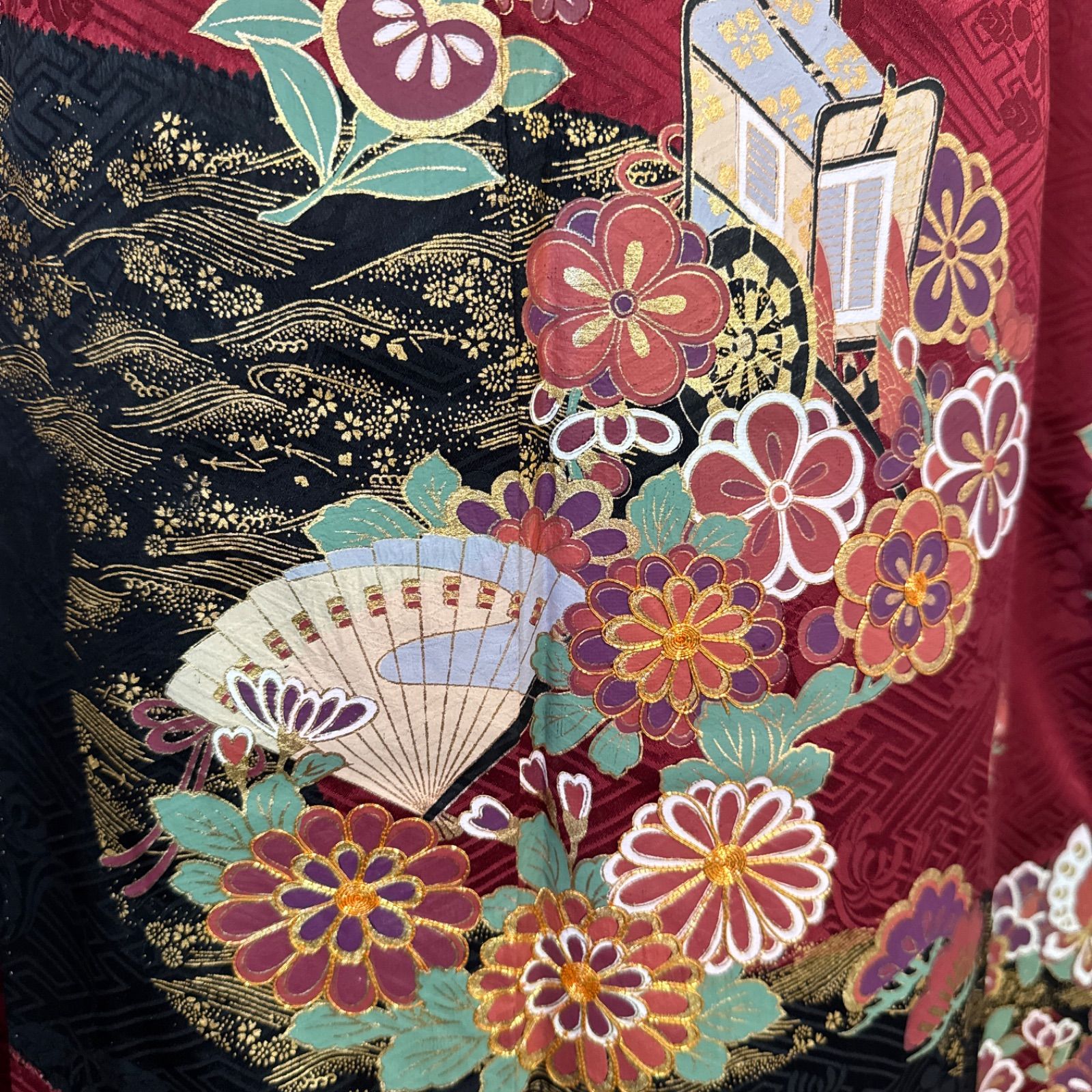 豪華振袖セット(4点)・袋帯・重ね衿・半衿・古典柄・金駒刺繍・御所車