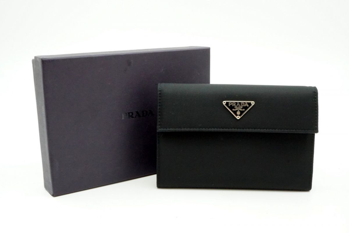 プラダ 三つ折り 財布 三角ロゴプレート Wホック ウォレット テスート