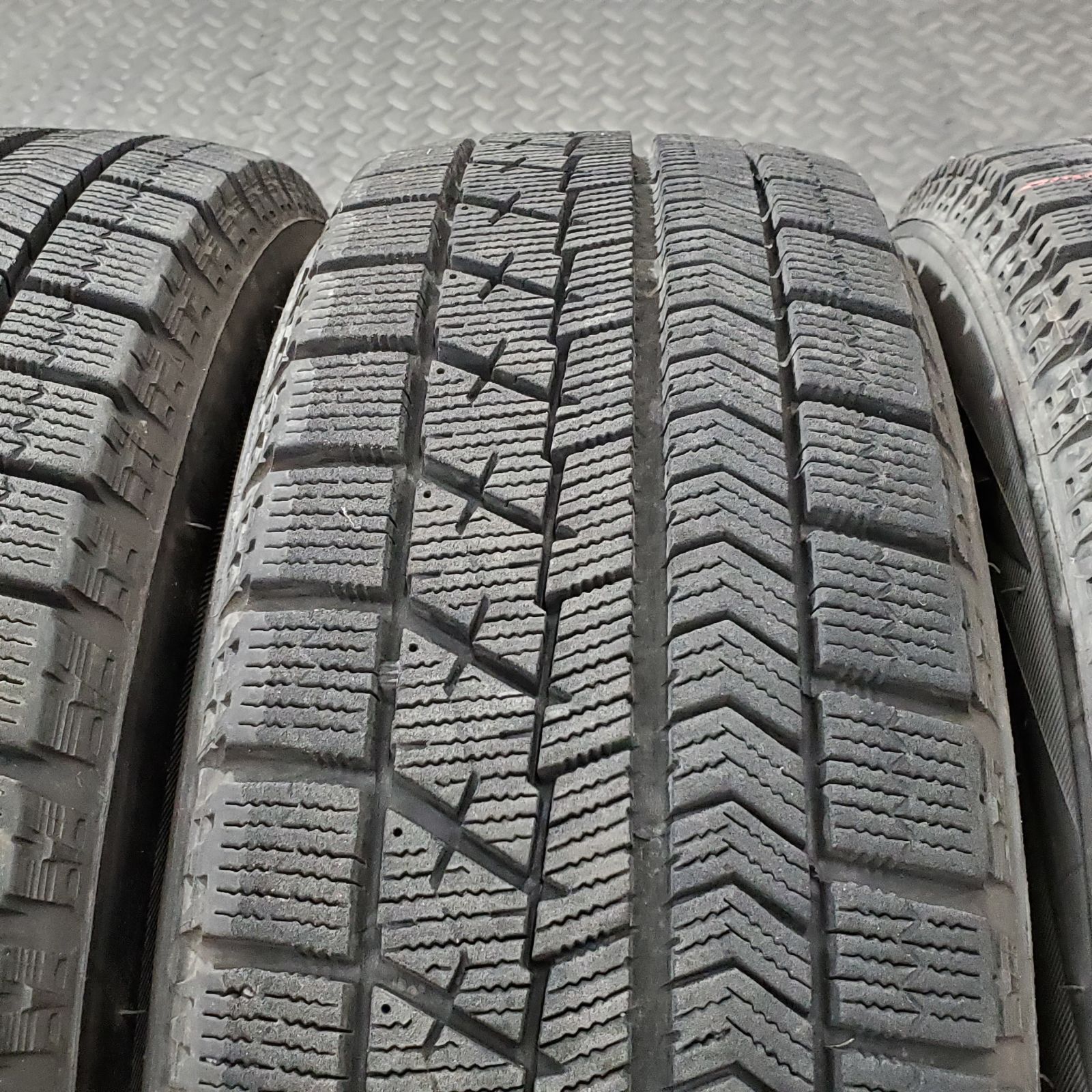 20年製 155/65R14 ブリヂストン ブリザックVRX スズキ アルト ワゴンR