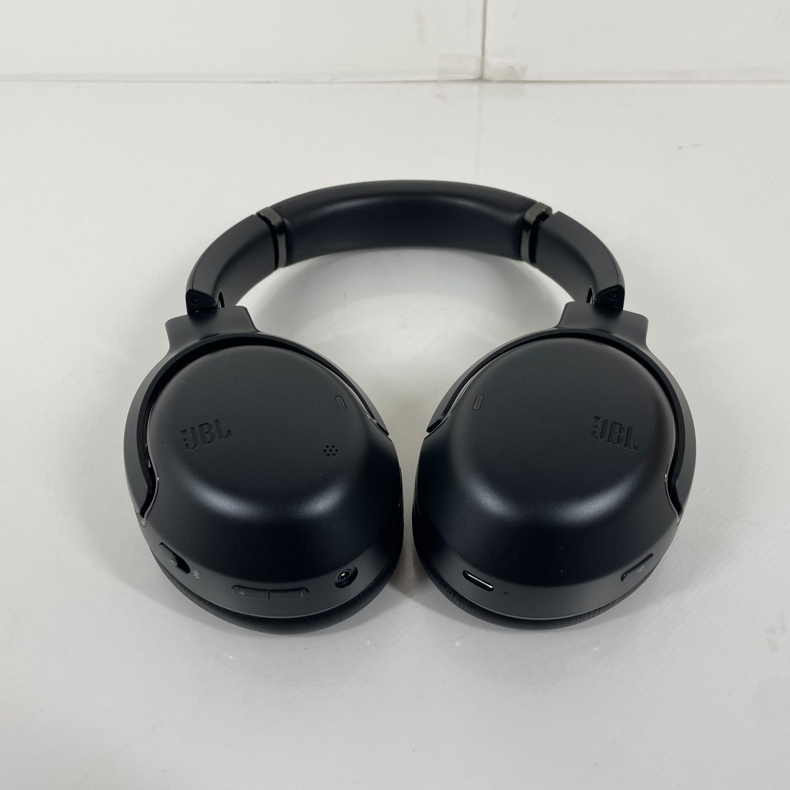 中古・美品】JBL TOUR ONE M2 ワイヤレス オーバーイヤー ヘッドホン