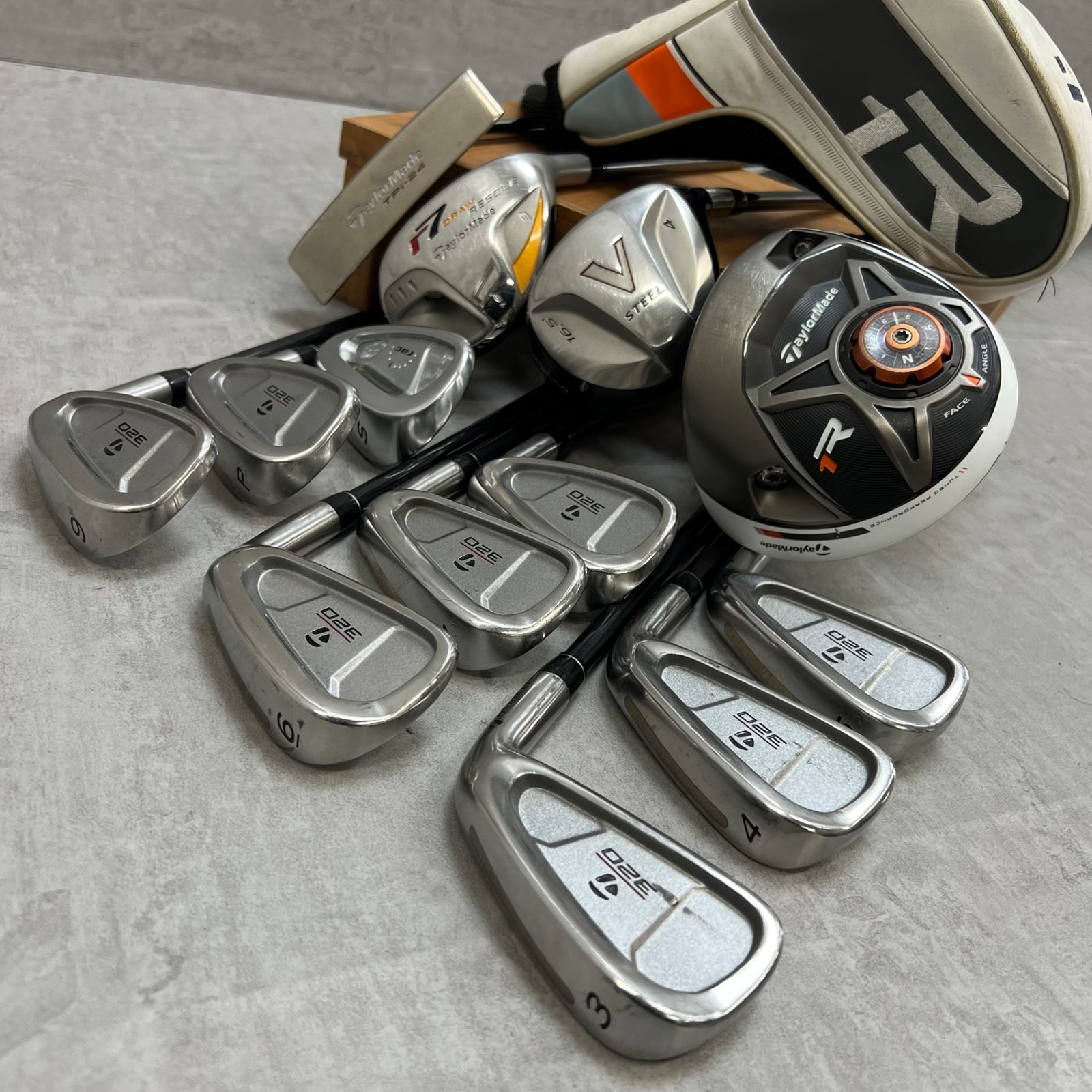 メンズ ゴルフクラブセット 右利き用 テーラーメイド他 TIGORA メンズ ゴルフクラブセット 右利き用 テーラーメイド他 TIGORA