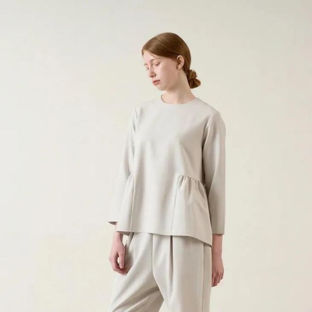 UN CINQ (アンサンク) | STRETCH DOUBLECLOTH PEPLUM BLOUSE (gray