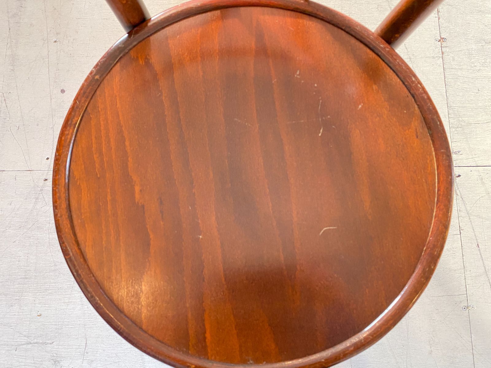 □マルニ木工 ベントウッドチェア 丸座面 ルーマニア製 曲木 曲げ木