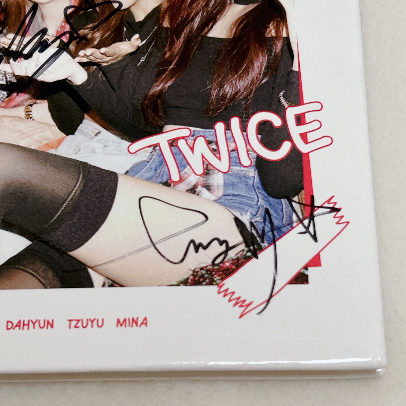 希少】twice the story begins 直筆 サイン - メルカリ