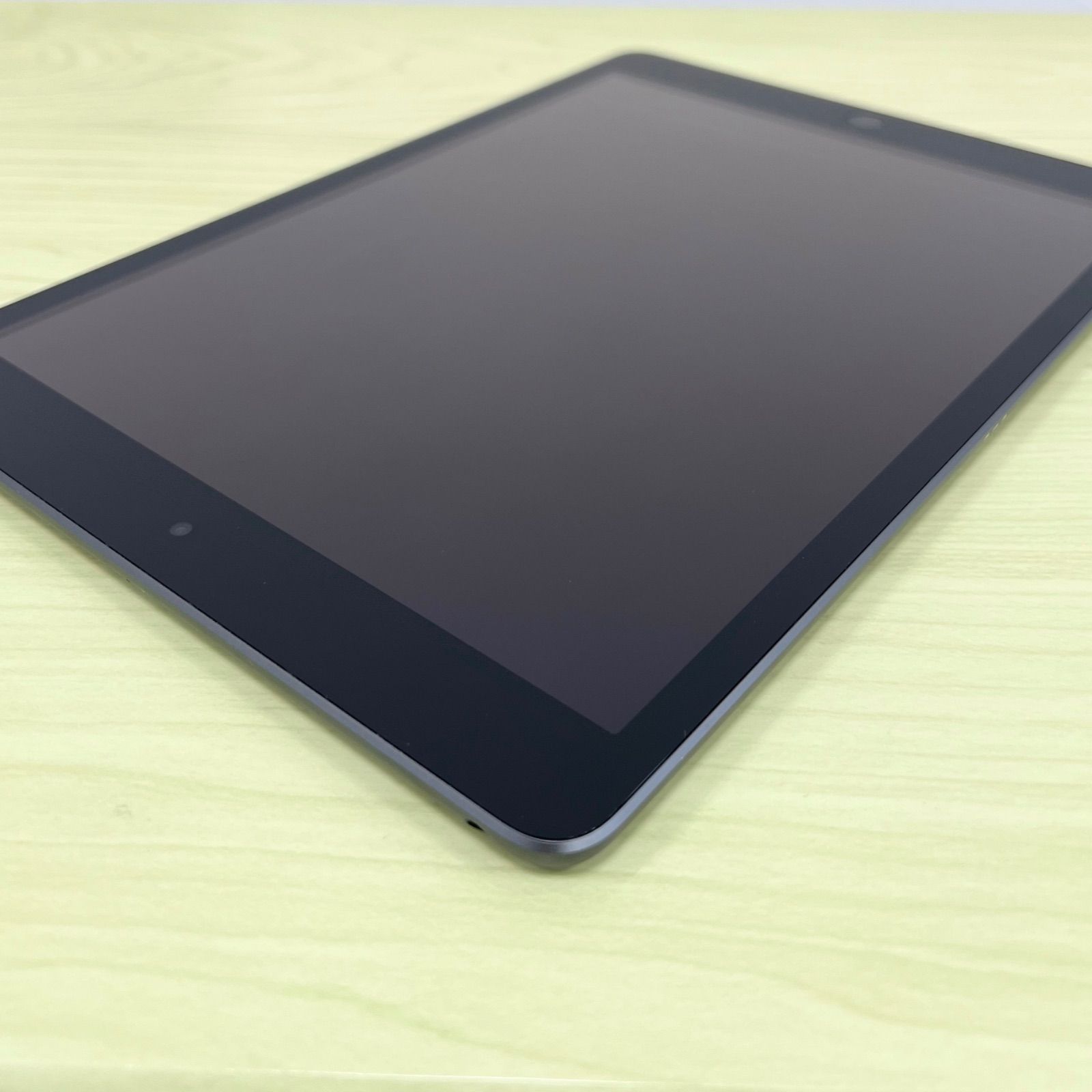 iPad 第9世代 64GB WiFiモデル 21728 - メルカリ