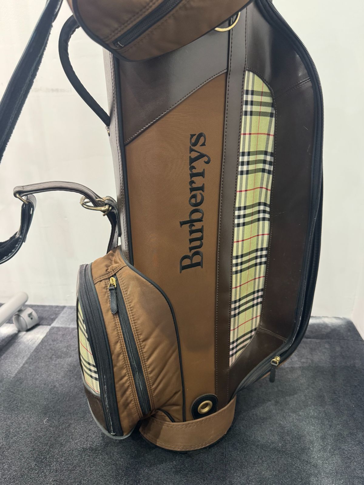 バーバリー ゴルフバッグ B26011274 - メルカリ
