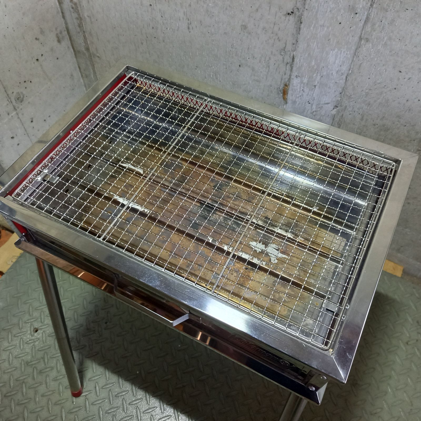 コールマン クールスパイダーステンレスグリル 170-9367 レッド - メルカリ