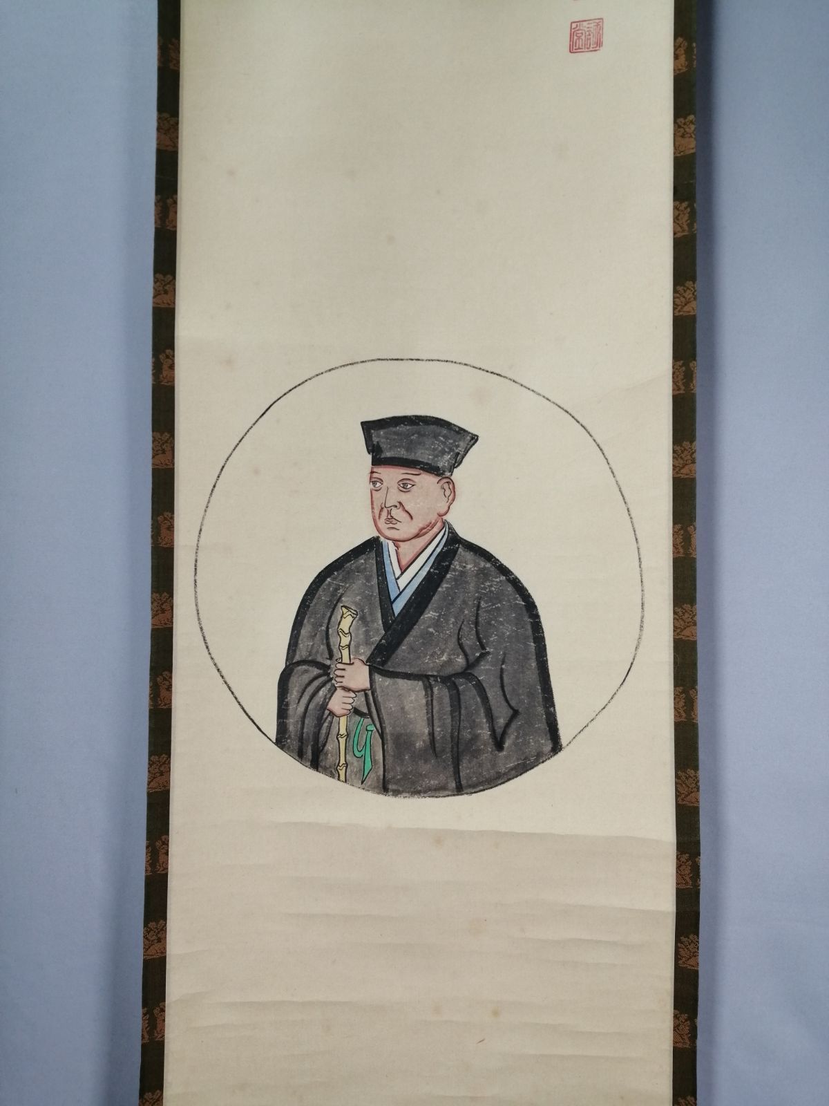 茶道具】前大徳寺 三玄院 藤井誡堂筆 『利休居士像』画賛 茶掛 掛軸