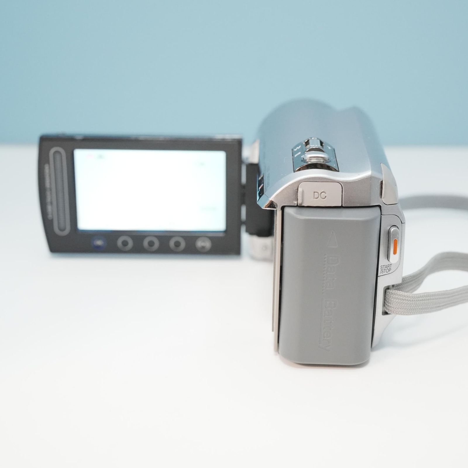 Victor ビデオカメラ Everio Victor Everio GZ-MG840-S a5285 - メルカリ