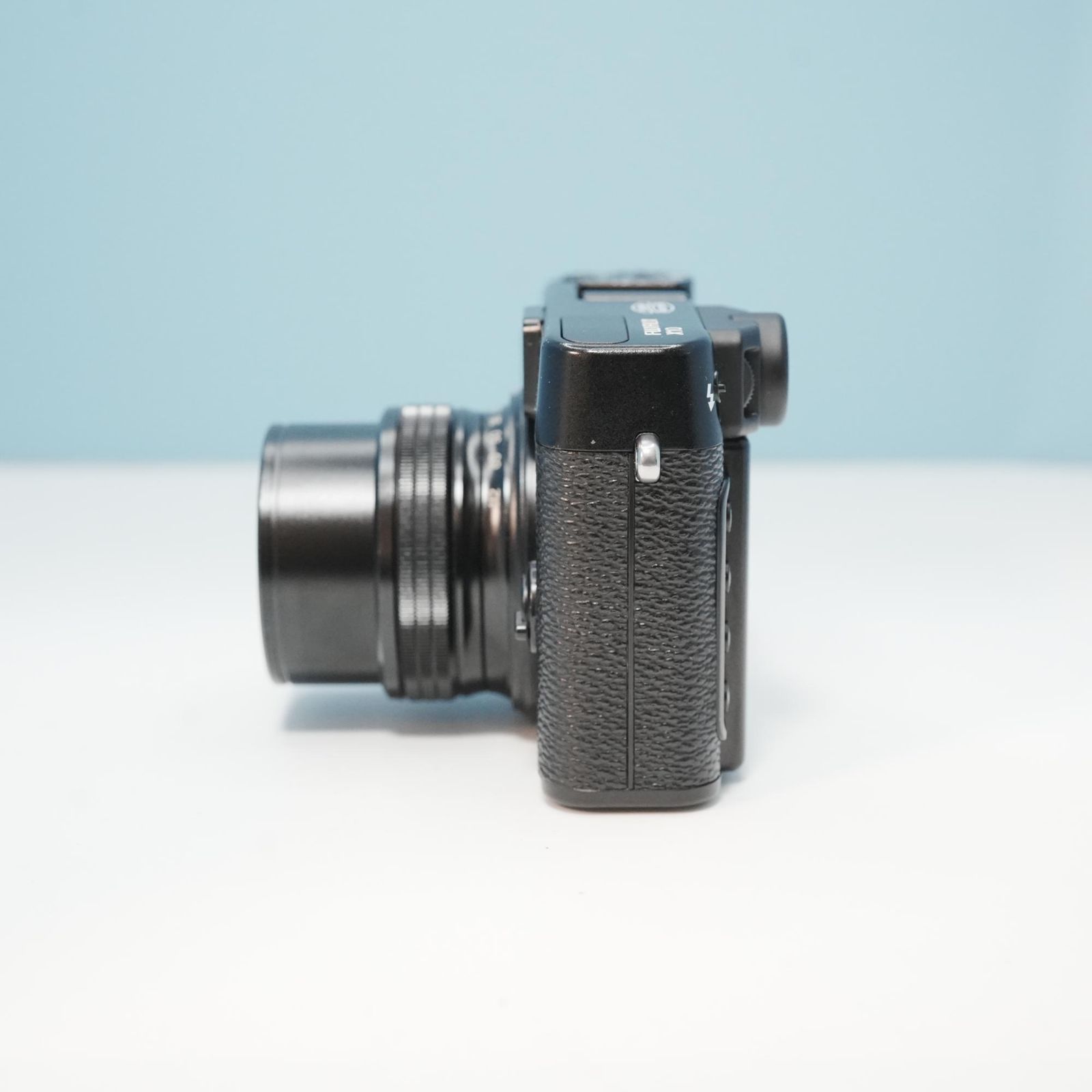 FUJIFILM X10 デジカメ スマホ転送OK フルセット 美品 a5580 - メルカリ