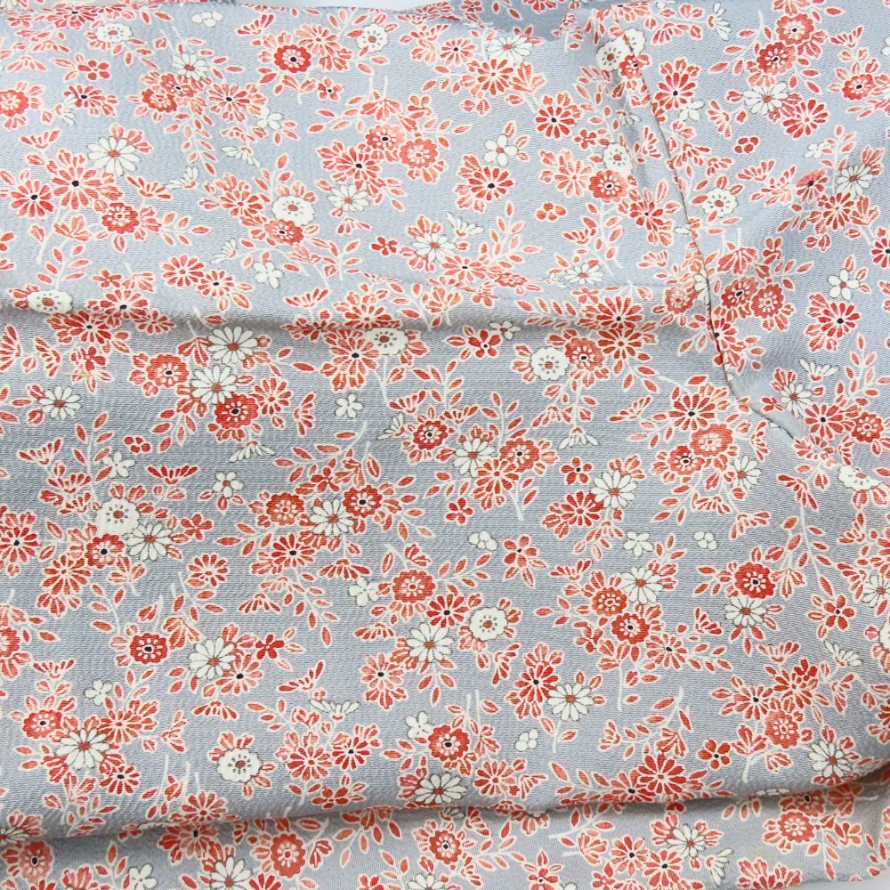 【中古】 小紋 正絹 グレー コーラル系 ホワイト 小花柄 総柄 お洒落 和装 呉服 和服 きもの レディース 女性 中古】 小紋 正絹 グレー コーラル系 ホワイト 小花柄 総柄 お洒落