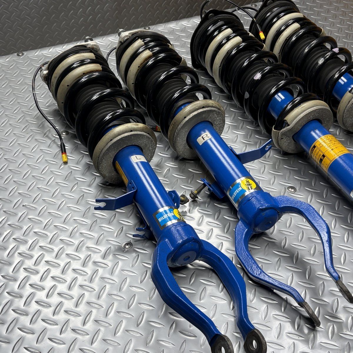 送料無料R35 日産 GT-R MY12 純正 サスキット ビルシュタイン 品番