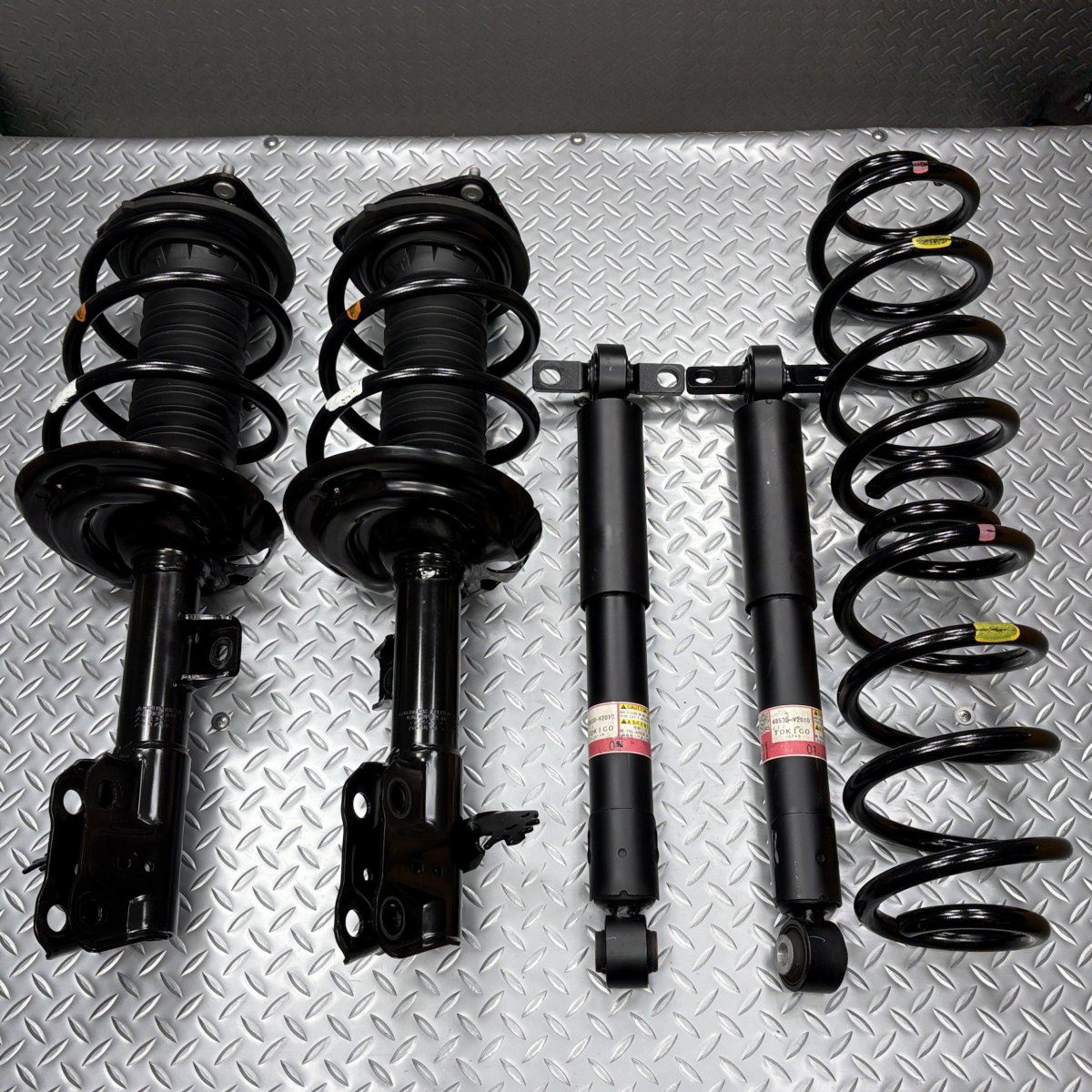 送料無料40系 アルファード/ヴェルファイア 純正 サスキット 品番48510