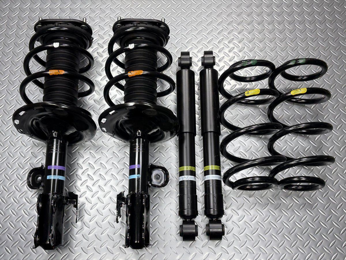 AGH30W 30系アルファード/ヴェルファイア純正サスキット 送料無料【美品】30系 アルファード/ヴェルファイア 後期 2WD 純正