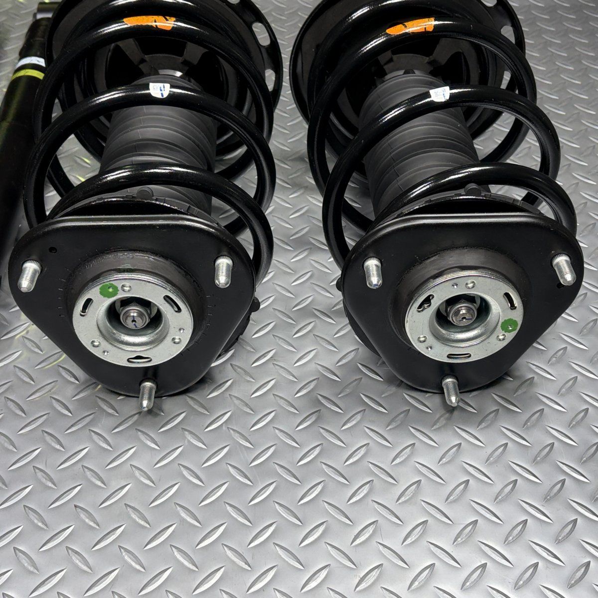 送料無料【美品】30系 アルファード/ヴェルファイア 後期 2WD 純正