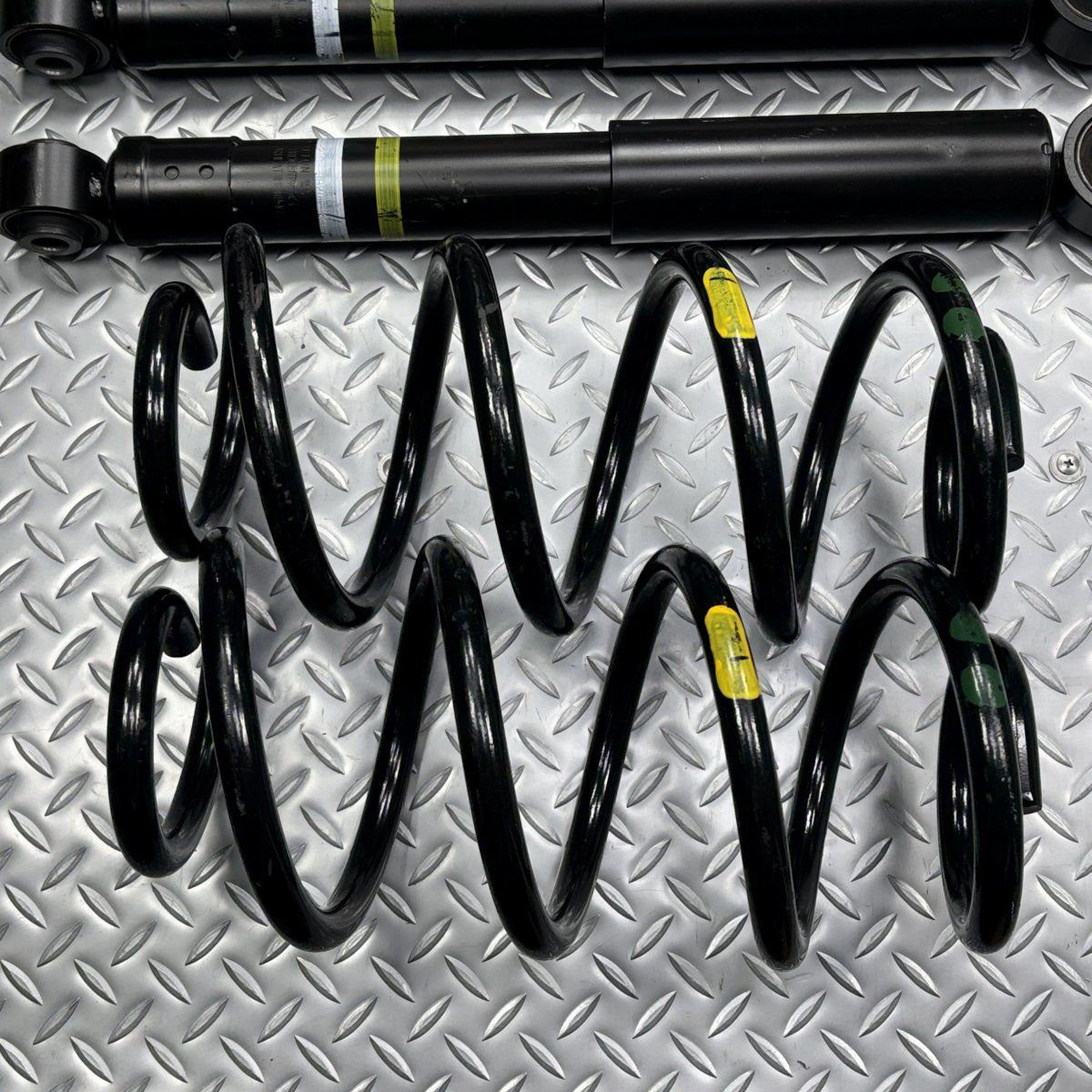 AGH30W 30系アルファード/ヴェルファイア純正サスキット 送料無料【訳あり】30系 アルファード/ヴェルファイア 後期 2WD 純正