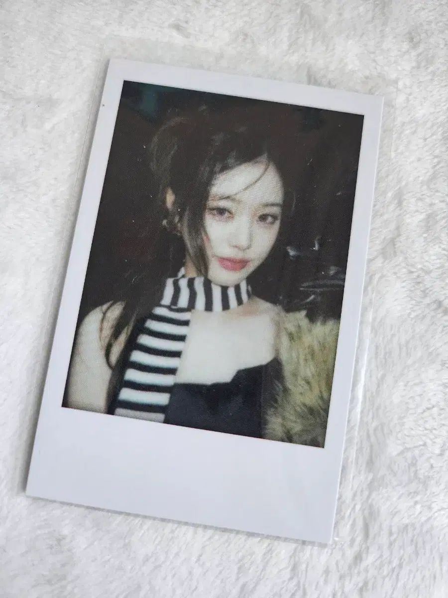 IVE アイヴ ウォニョン(WONYOUNG・チャンウォニョン) EMPATHY チェキ