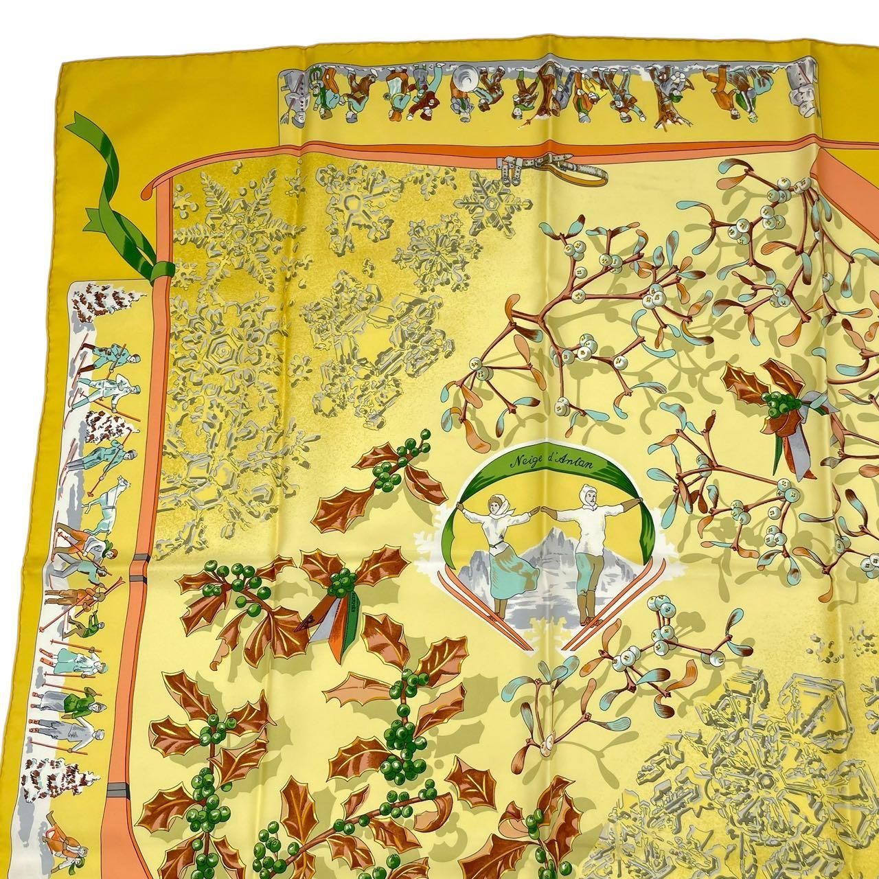 新品同様 HERMES エルメス カレ90 シルク100％ スカーフ Neige d'Antan