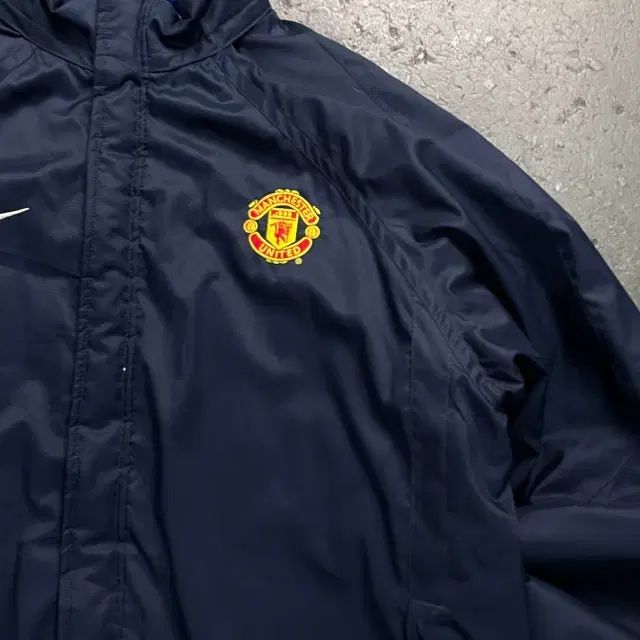 100 NIKE マンチェスター・ユナイテッドFC 起毛 ジャケット - メルカリ