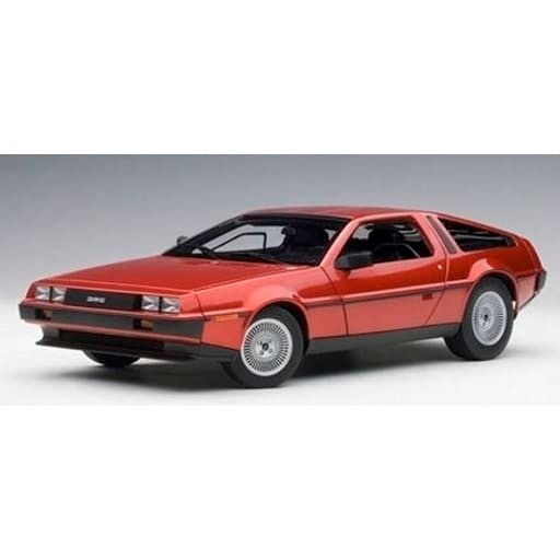 1/18 デロリアン DMC-12 (メタリック・レッド) 完成品 ミニカー(79918