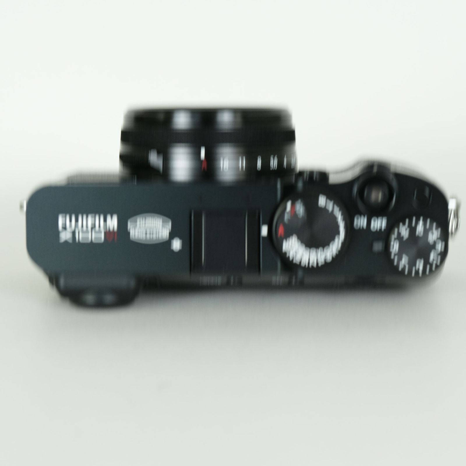 美品 | シャッター数6,000回] FUJIFILM X100VI [ブラック