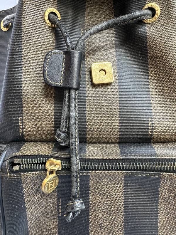 FENDI フェンディ ペカン柄 リュック PVC/レザー 楽天市場】美品 フェンディ FENDI ヴィンテージ ペカン リュックサック