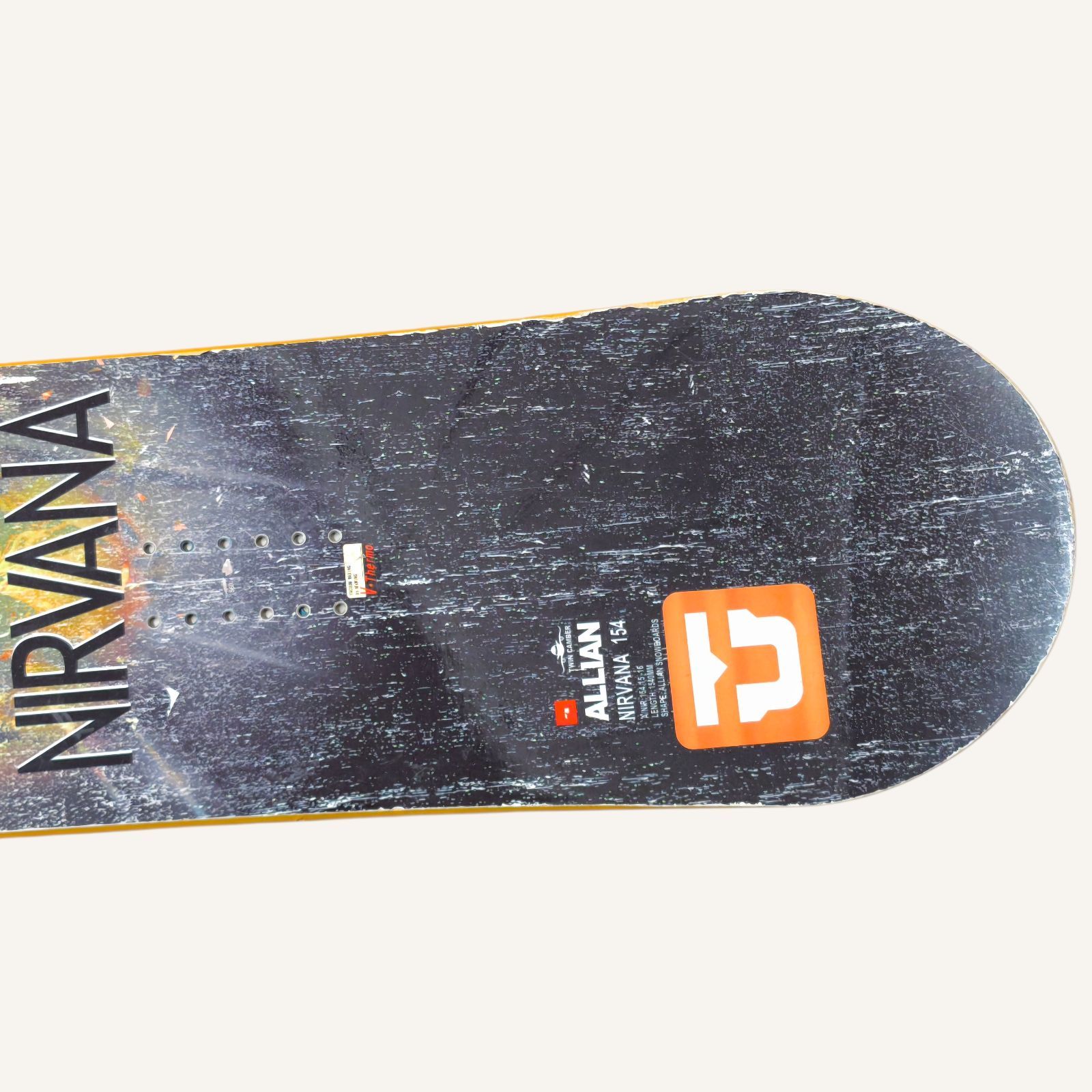 ALLIAN アライアン NIRVANA 154cm スノーボード ツインキャンバー