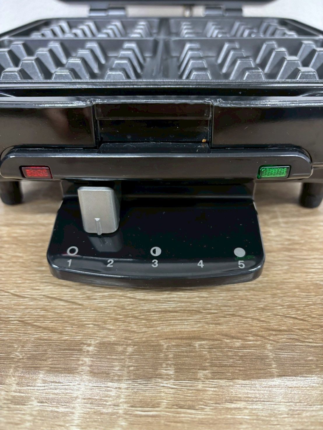 中古　クイジナート ４枚焼きワッフルメーカー WAF-100JBS Cuisinart クイジナート 4枚焼き ワッフルメーカー WAF-100JBS 温度