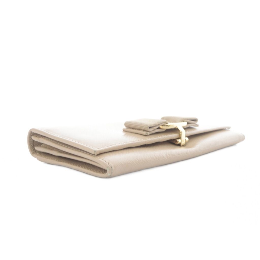 Salvatore Ferragamo 長財布 ヴァラ リボン ベージュ FERRAGAMO