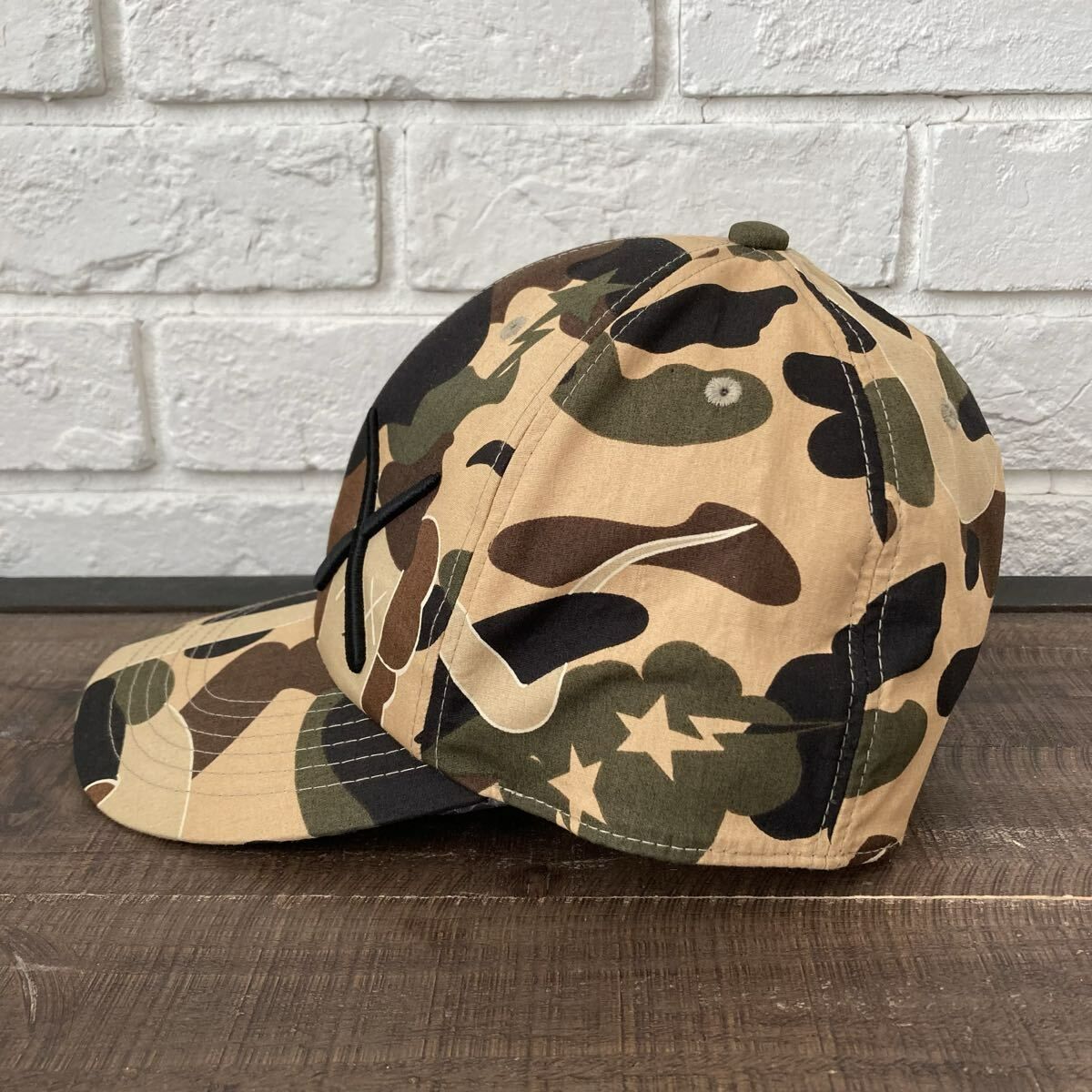 ☆新品☆ KAWS BENDY BAPE CAMO キャップ Lサイズ a bathing ape hat