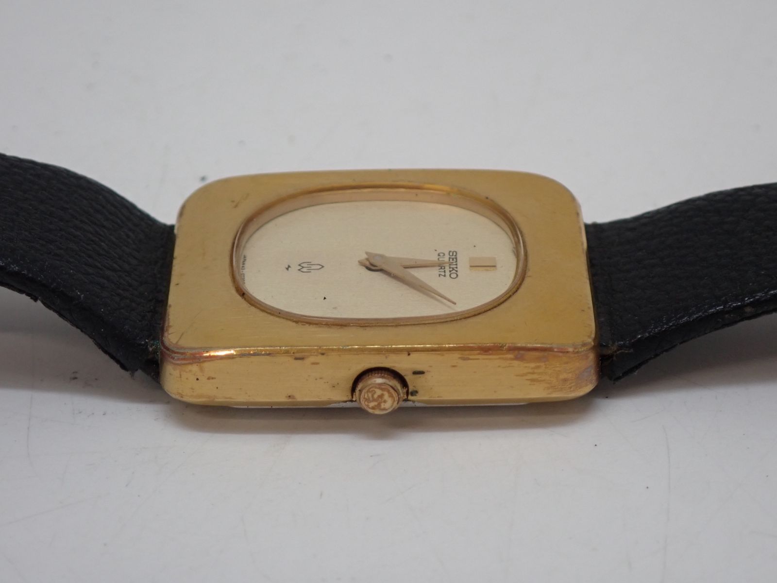 53766】 SEIKO セイコー 43-7060 クォーツ 腕時計 革ベルト ベルト劣化