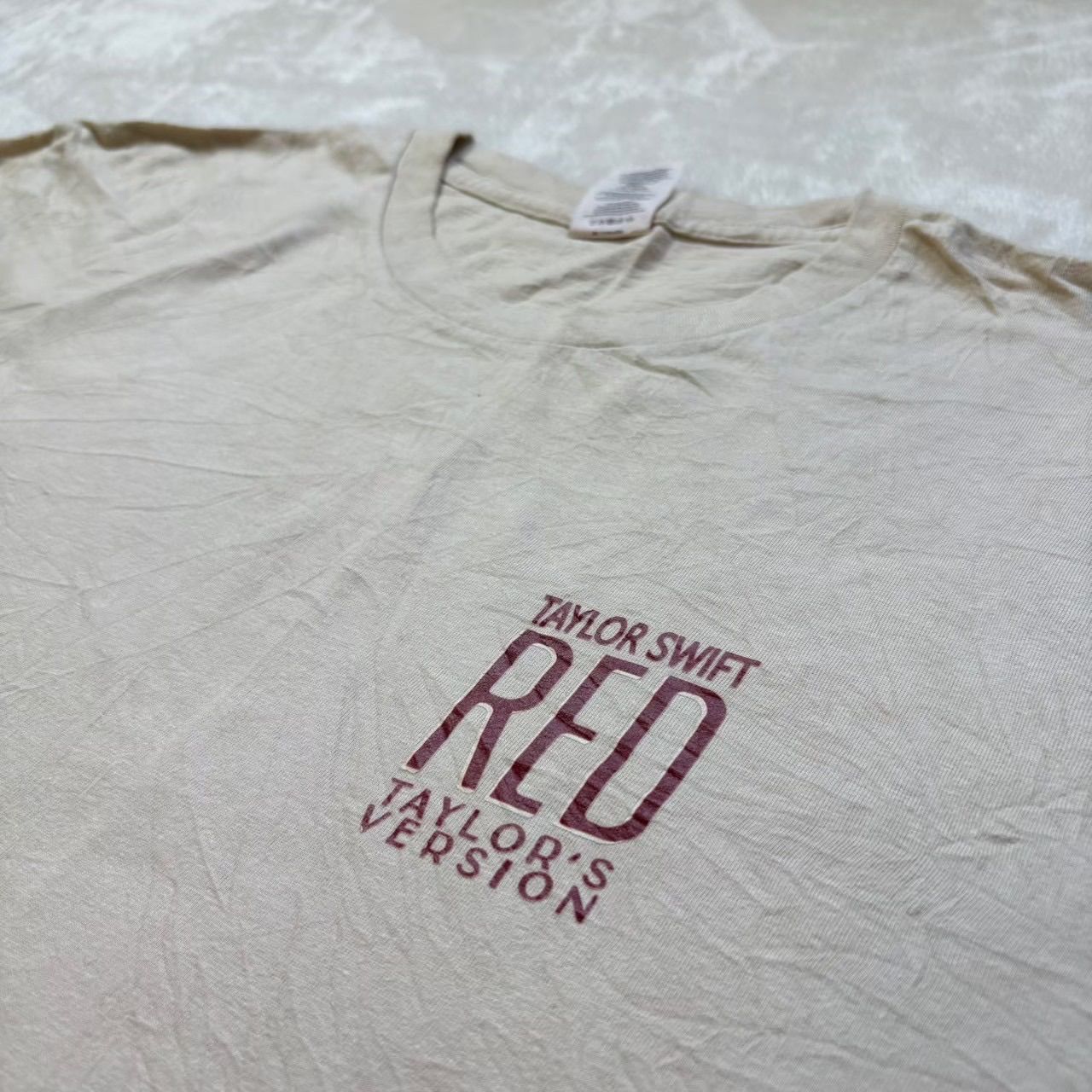 Taylor Swift テイラースウィフトRed 半袖Tシャツ 公式 US古着 メンズ