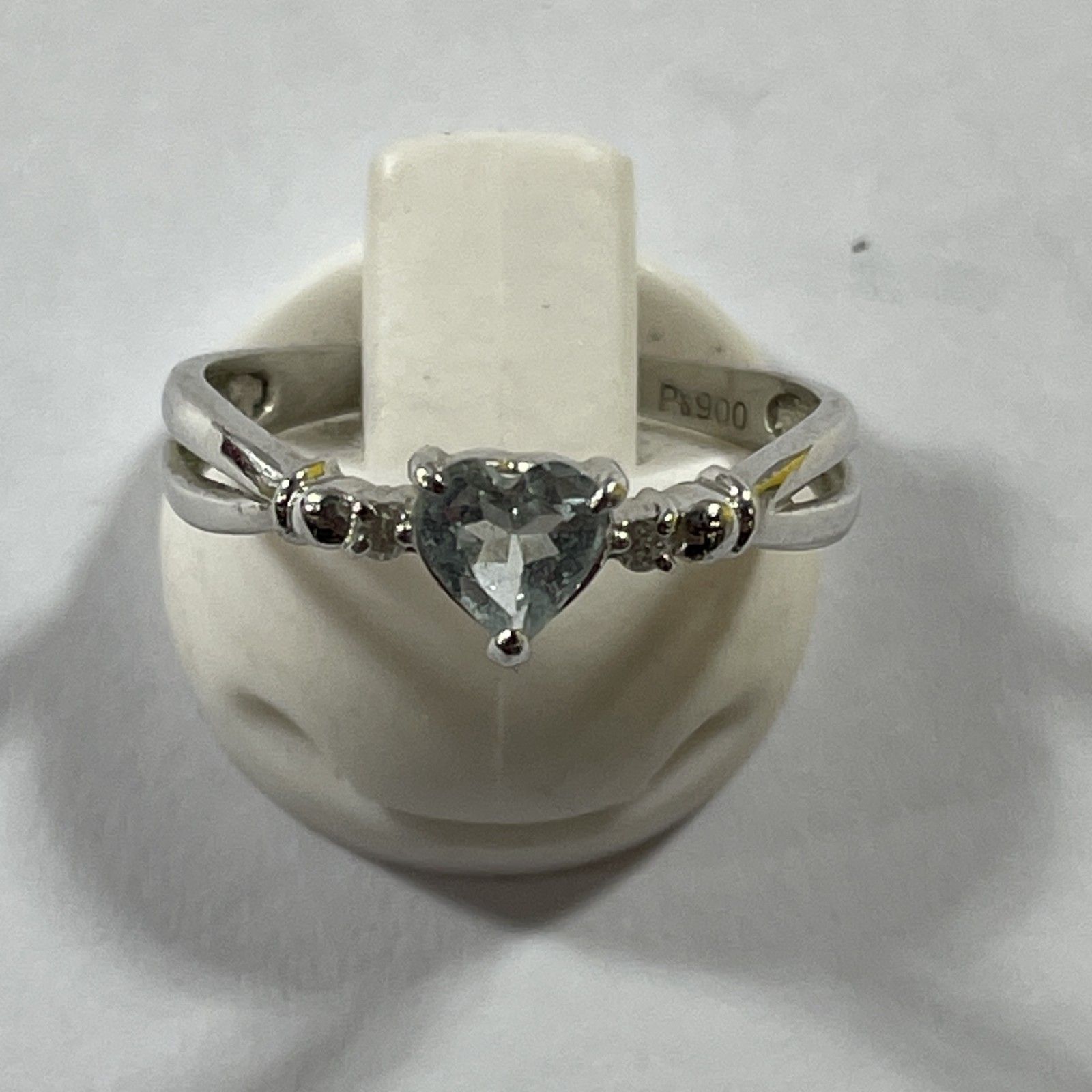 ☆ Pt900刻印 プラチナ ハートモチーフ 石付き デザインリング 指輪 13