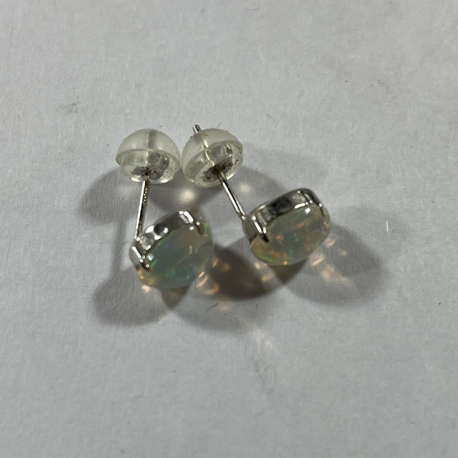 ☆ K18WG刻印 18金 ホワイトゴールド 石付き両耳ピアス キャッチ 