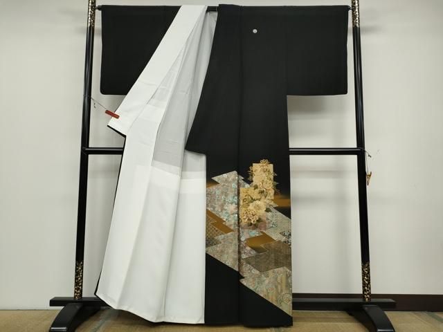平和屋着物●豪華黒留袖　作家物　駒刺繍　色紙重ね松皮菱花文　暈し染め　金銀彩　正絹　逸品　CABC2198ut 平和屋着物○豪華黒留袖 作家物 駒刺繍 色紙重ね松皮菱花文 暈し染め