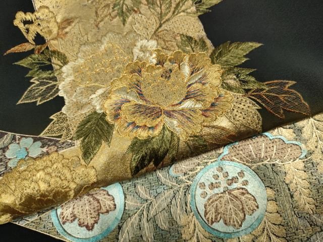 平和屋着物○豪華黒留袖 作家物 駒刺繍 色紙重ね松皮菱花文 暈し染め