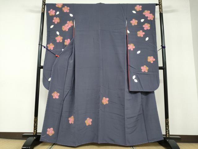平和屋着物○世界的人形師 辻村寿三郎 ジュサブロー 振袖 舞花文 金彩