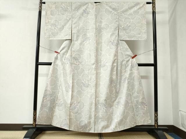 平和屋着物○本場大島紬 白大島 9マルキ 草花文 正絹 逸品 CABC6518yc