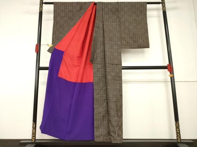 平和屋着物●本場大島紬　アンティーク大島　市松文　正絹　逸品　AABF7011ck 平和屋着物○本場大島紬 アンティーク大島 市松文 正絹 逸品