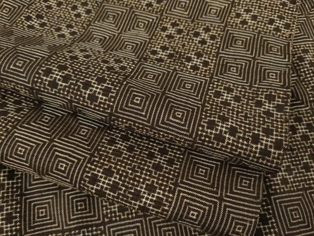 平和屋着物●本場大島紬　アンティーク大島　市松文　正絹　逸品　AABF7011ck 平和屋着物○本場大島紬 アンティーク大島 市松文 正絹 逸品