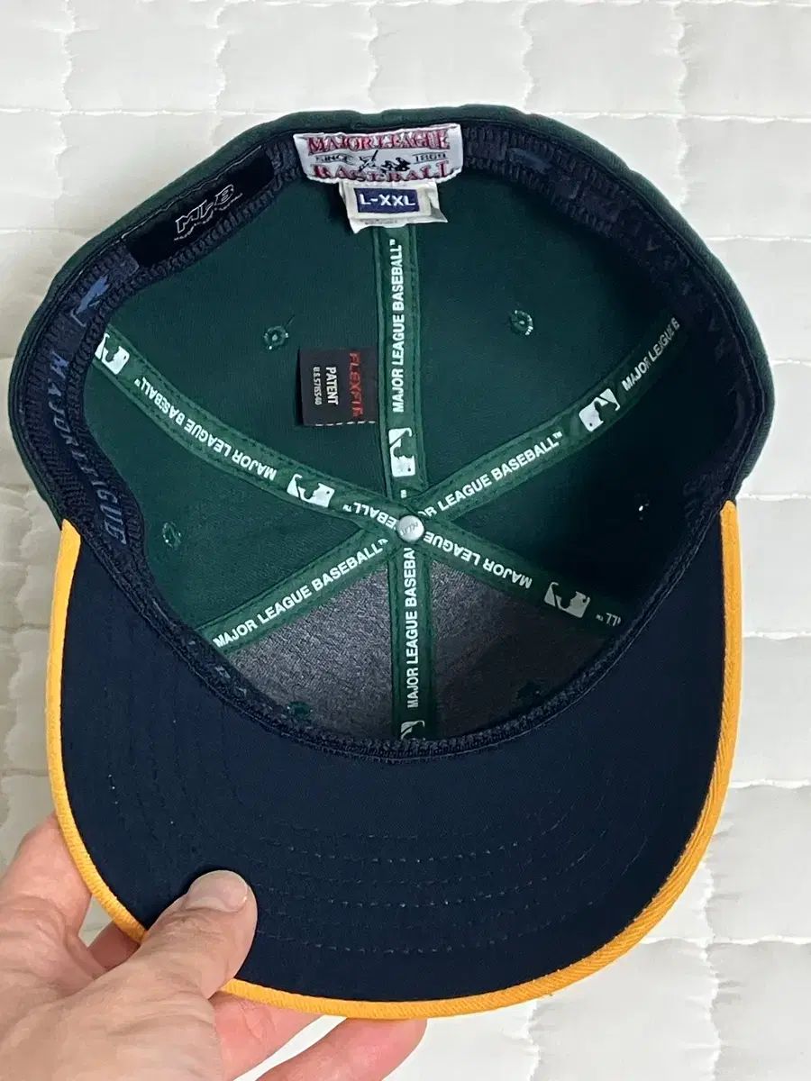 MLB オークランド・アスレチックス ベースボールキャップ - メルカリ