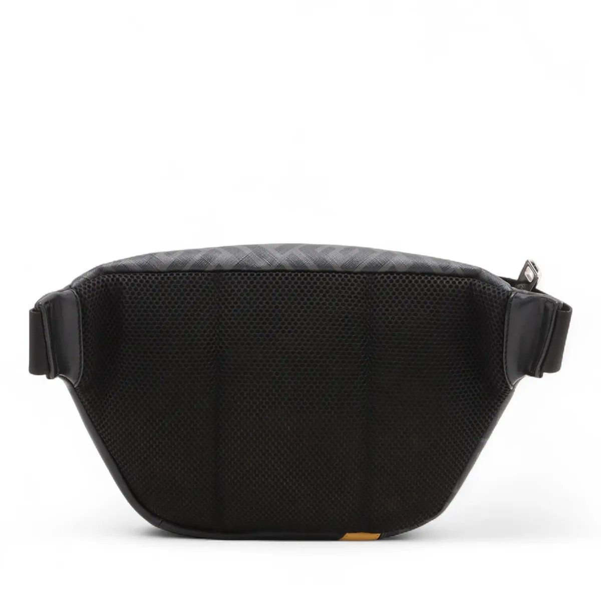 極美品 フェンディ ボディバッグ ブラック 7VA434 メンズ ショルダー 極美品 フェンディ ズッカ 7VA434 レザー 2WAY ボディバッグ 斜め掛け