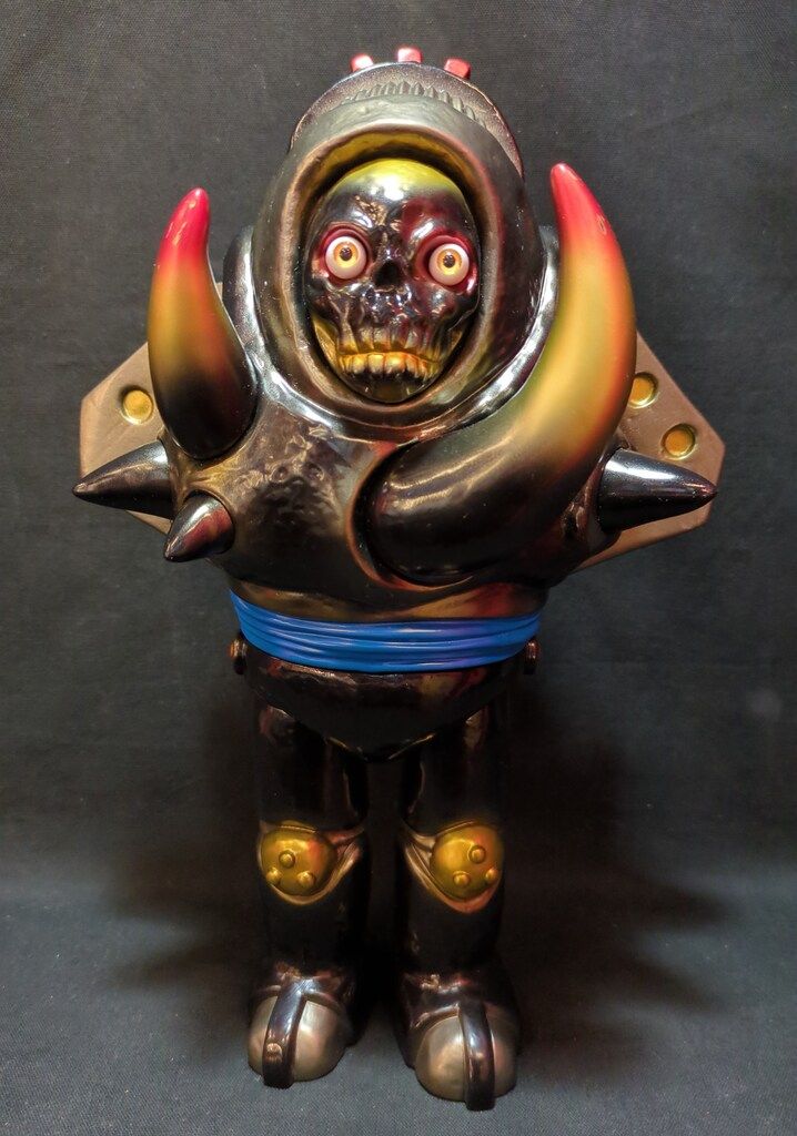 Meteoritetoy x ZOLLMEN CRUSHER 56 黒成型 - メルカリ