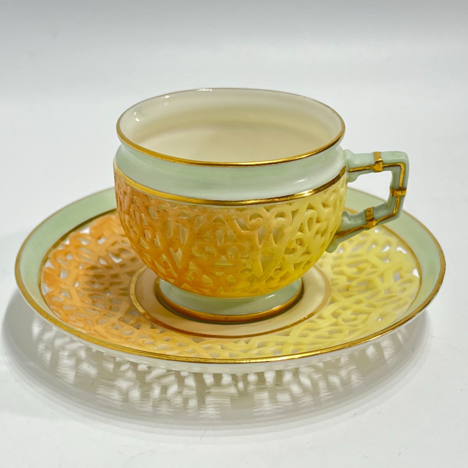 1900年アンティーク ロイヤルウースター 透かし細工 ピアス技法 デミタスカップ-ソーサー イングランド | ROYAL WORCESTER