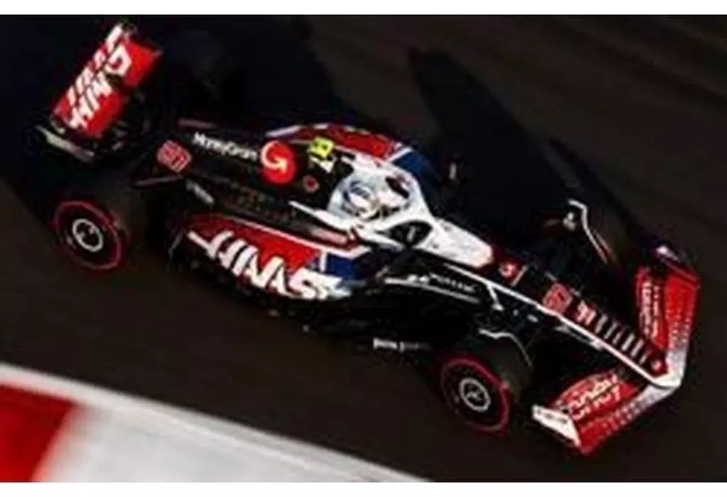 ミニカー Haas F1 Team VF24 8th US GP 2024 1/64 Spark 2024 Formula 1 MoneyGram Haas F1 Team VF24 No.27 2024